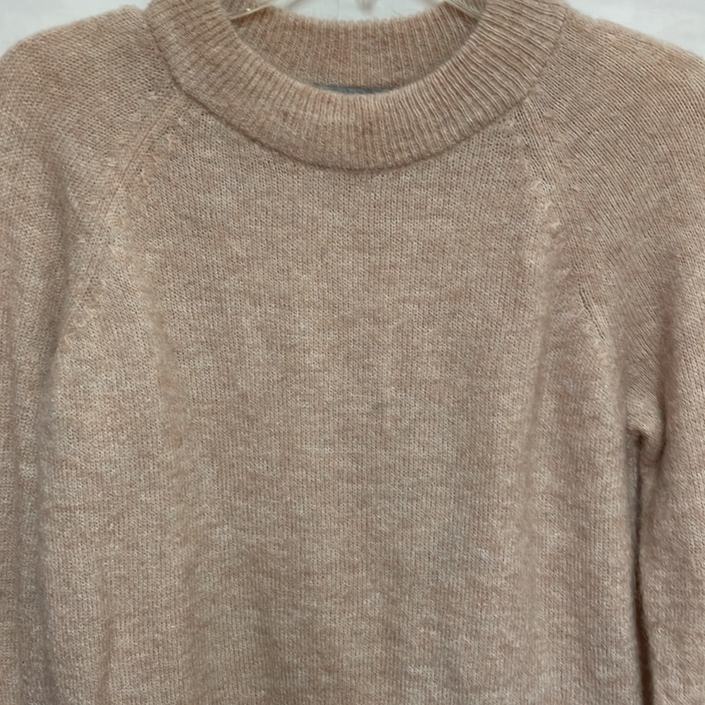 EUC- Women’s H&M Pullover Sweater - S